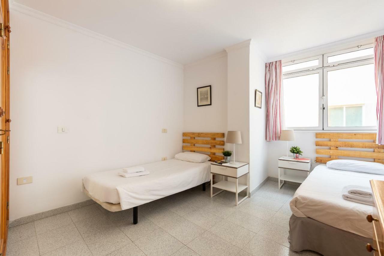Next To The Beach 5 Beds - Wifi By Canariasgetaway لاس بالماس دي غران كاناريا المظهر الخارجي الصورة